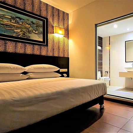 Hotel Richbaliz Selayang Cuevas de Batu Exterior foto